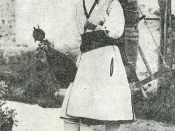 Shop from Tran heading out on work 1921