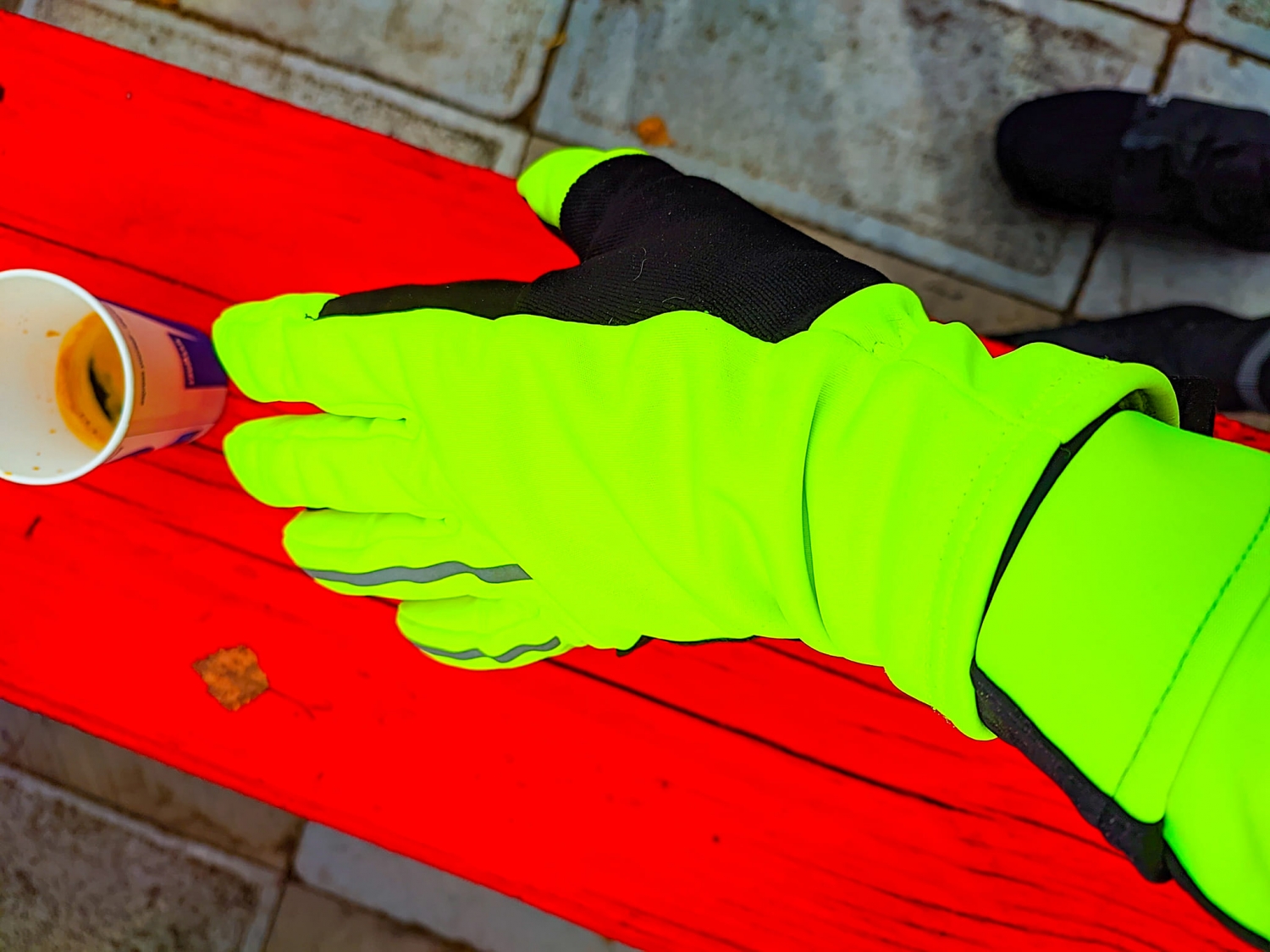 Тест на 1 &deg;C с мъгла на зимни ръкавици от Декатлон (36 лв)