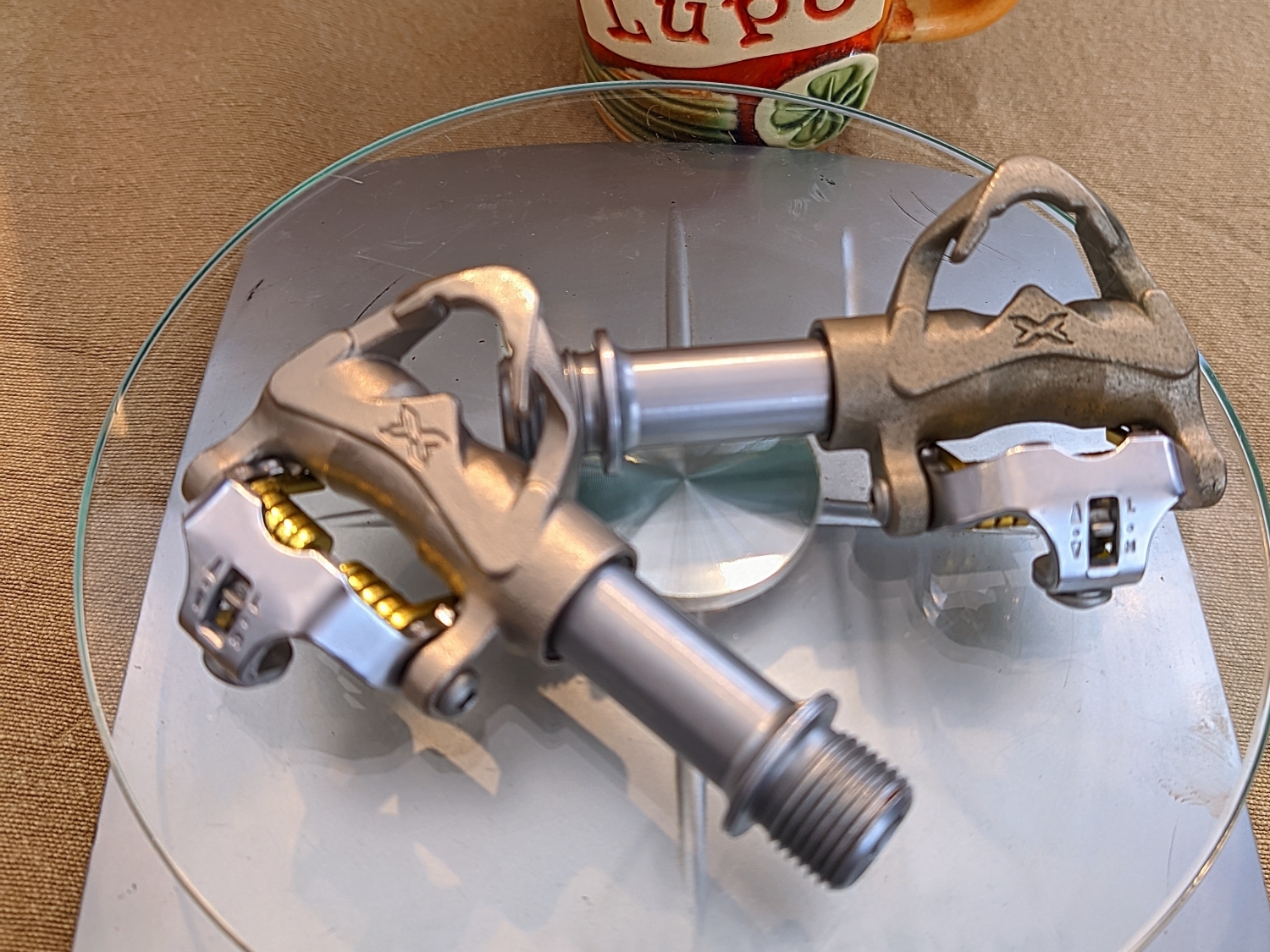 Ultra LIGHT from Aliexpress: stem, SPD pedals and "carbon" pads